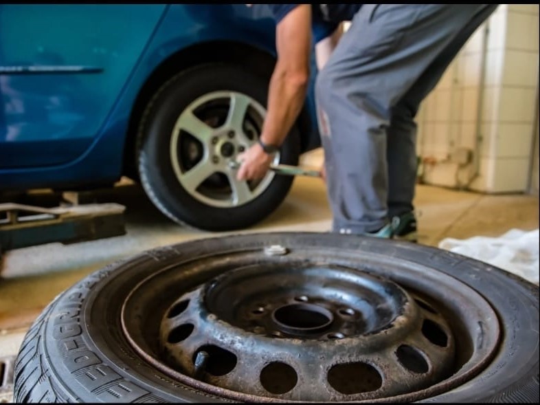 REPARACION LLANTA